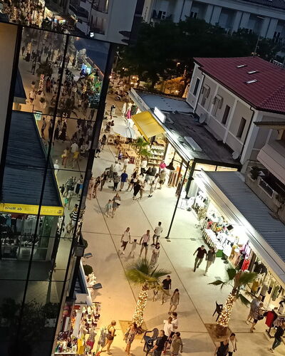 Cattolica Sea Loft: Building, Window, Infrastructure, Urban Design, Neighbourhood, Public Space, Crowd, City, Leisure