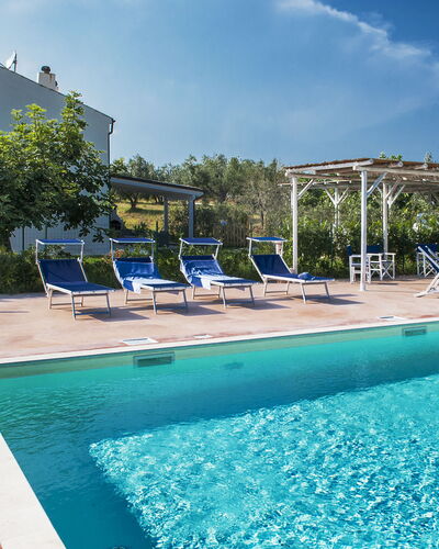Villa Degli Aranci: Water, Cloud, Plant, Sky, Property, Swimming Pool, Azure, Tree, Shade, Building
