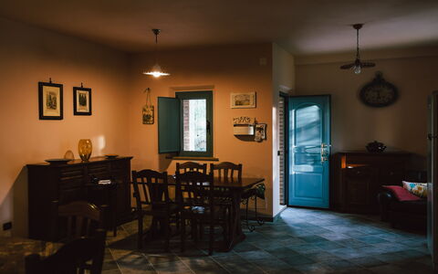 Villa Millefiori: Property, Picture Frame, Wood, Chair, Interior Design, Houseplant, Living Room, Table, Door