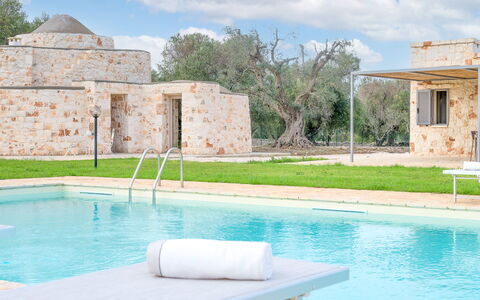 Villa Trullina: Water, Cloud, Sky, Plant, Daytime, Property, Swimming Pool, Green, Azure, Tree
