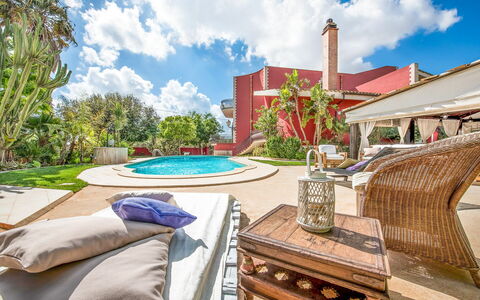 Villa Rossana: Cloud, Sky, Water, Building, Plant, Daytime, Property, Swimming Pool, Outdoor Furniture, Tree