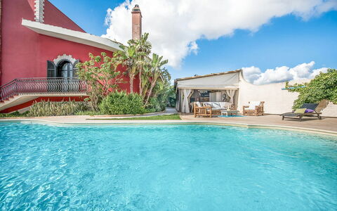 Villa Rossana: Water, Sky, Cloud, Plant, Daytime, Property, Blue, Building, Nature, Swimming Pool