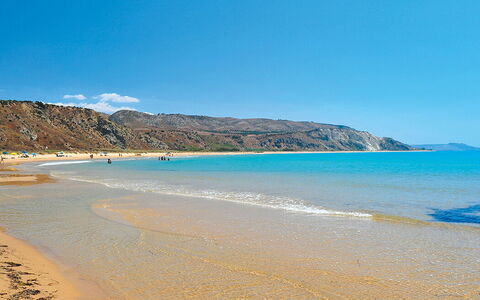 Villa Girgenti: Water, Sky, Water Resources, Ecoregion, Cloud, Mountain, Blue, Beach, Azure, Natural Landscape