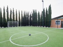 villa-girgenti-contrada-mendolito-soccer-field