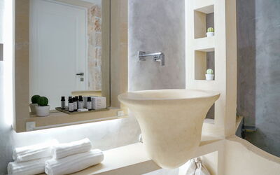 Accommodation:&nbsp;Vico Castello Deluxe 3