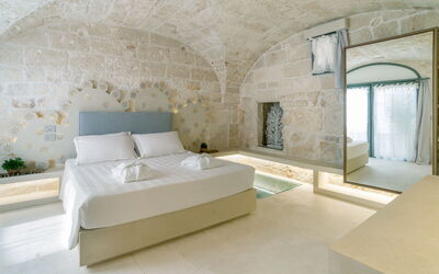 Accommodation:&nbsp;Room Romantic Grotta D'Agnano 8