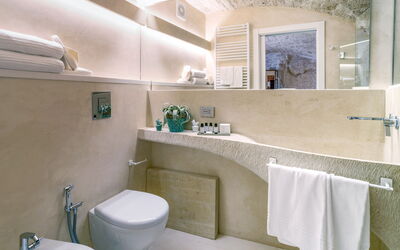 Accommodation:&nbsp;Room Romantic Grotta Sant'oronzo 7