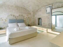 Accommodation:&nbsp;Room Romantic Grotta D'Agnano 8