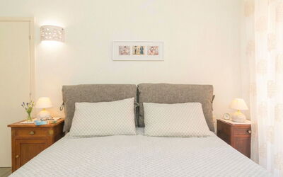 Accommodation:&nbsp;Pavoncella 700.1