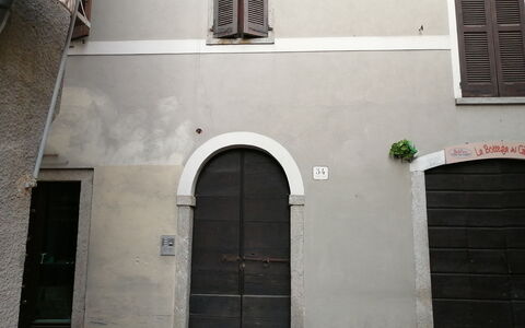 App. Il Sasso Di Olina: Building, Window, Door, Line, Tints And Shades, Facade, Symmetry, City, Font