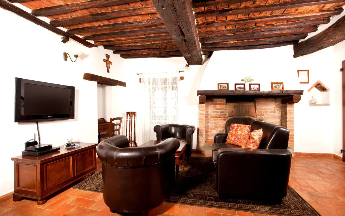 Accommodation:&nbsp;Orchidea