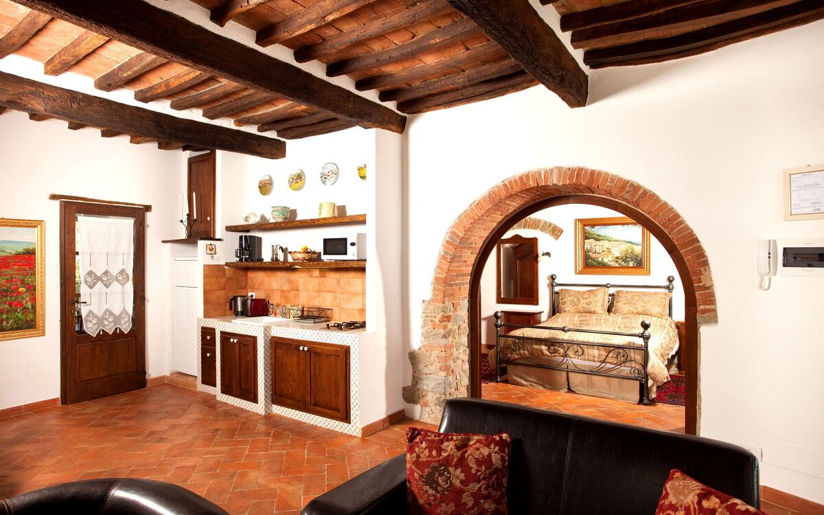 Accommodation:&nbsp;Girasole