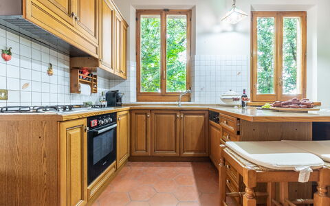 Villa Rosso Corbezzolo: Cabinetry, Kitchen Sink, Countertop, Window, Sink, Kitchen, Wood, Interior Design, Lighting, Tap
