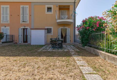 Casamare: Plant, Window, Property, Building, Door, House, Road Surface, Land Lot, Neighbourhood, Flower