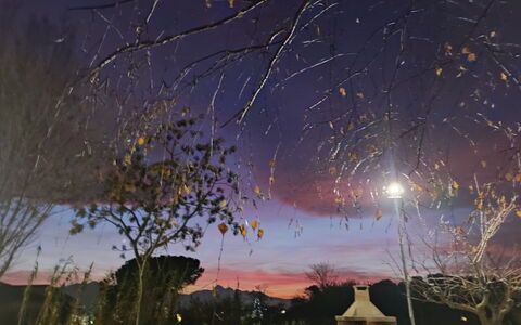 Residenza Thaulero: Sky, Cloud, Atmosphere, World, Dusk, Street Light, Lighting, Branch, Plant, Tree