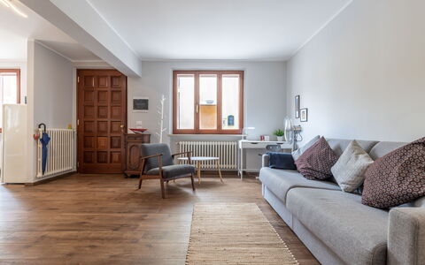 Casa Del Porto: Furniture, Window, Wood, Houseplant, Floor, Comfort, Flooring, Building, Couch