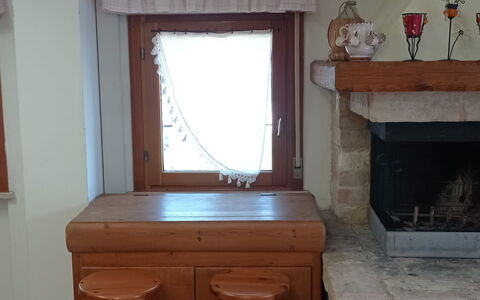 L'attico Di Castelfidardo: Wood, Window, Table, Interior Design, Floor, Wood Stain, Flooring, Hardwood, Building, House