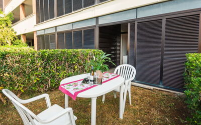 Accommodation:&nbsp;Mono Garden 650.2