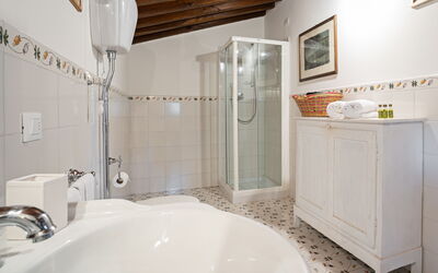 Accommodation:&nbsp;Cipressi