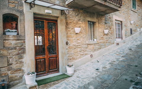 Casa San Valentino: Window, Building, Door, Wood, Brick, Architecture, Brickwork, Neighbourhood, Road Surface