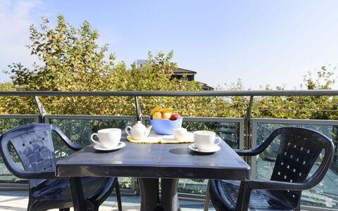 Accommodation:&nbsp;Sunbeach 687.2