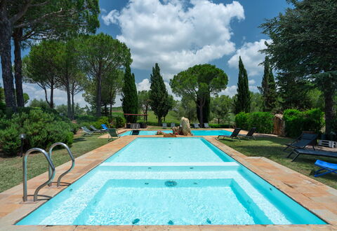 Villa Morellino: Plant, Water, Cloud, Sky, Property, Swimming Pool, Azure, Tree, Grass, Leisure