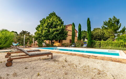 Casa Bellavista: Sky, Plant, Tree, Road Surface, Land Lot, House, Grass, Wood, Leisure, Shade
