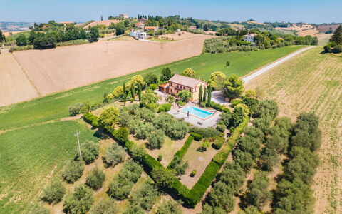 Casa Bellavista: Residential Area, Estate, Garden, Hacienda, Landscaping, Plantation, Mansion, Villa, Farmhouse, Lawn