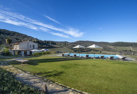 Bella Di Panzano: Sky, Cloud, Plant, Mountain, Highland, Land Lot, Grass, Window, Natural Landscape, Grassland