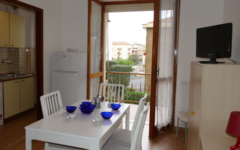 Magnolia: Water, Sky, Property, Blue, Swimming Pool, Azure, Building, Shade, Composite Material, Leisure