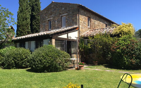 Villa Fulvia: Plant, Sky, Building, Window, Botany, Tree, Land Lot, House, Grass, Cottage