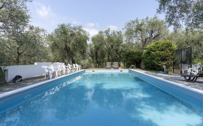Accommodation:&nbsp;Mimosa 615.1
