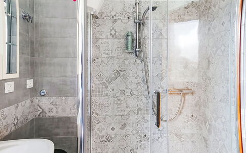 Patrizia: Plumbing Fixture, Bathroom, Flooring, Interior Design, Floor, Plumbing, Tap, Tile, Shower, Shower Head