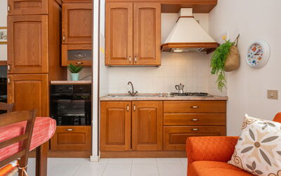 Accommodation:&nbsp;Yasmin 683.3