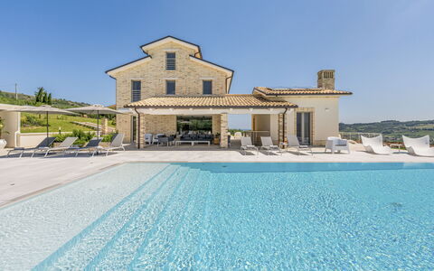 Villa Aso: Sky, Property, Water, Azure, Architecture, Leisure, Tree, Plant, House, Landscape