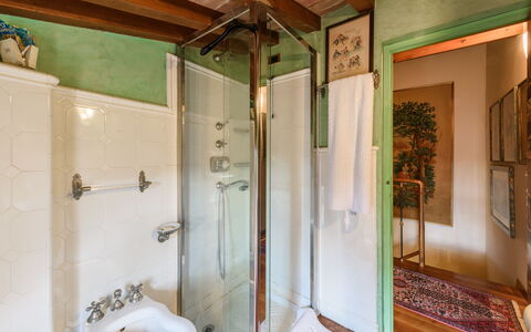 Residenza Del Desco: Plumbing Fixture, Property, Bathroom, Shower, Tap, Bathtub, Interior Design, Shower Head, Floor