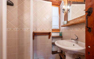 Accommodation:&nbsp;Baita del Celtico 2 400.2