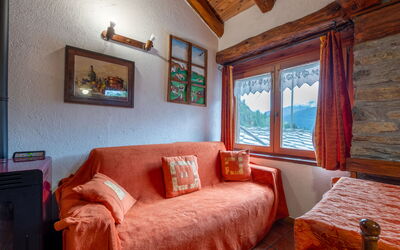 Accommodation:&nbsp;Baita del Celtico 2 400.2