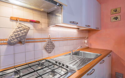 Accommodation:&nbsp;Sera Apartment