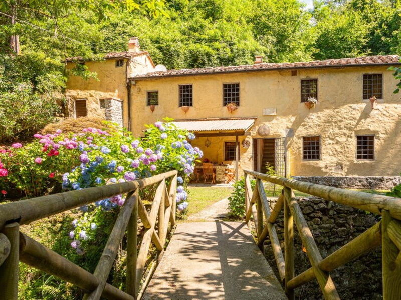 Molin Barletta, Private Pool, Nature - Marliana, T