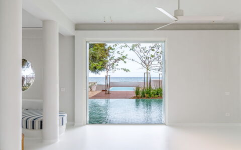 Villa Clementina: Water, Plant, Wood, Shade, Interior Design, Floor, Flooring, Material Property, Rectangle