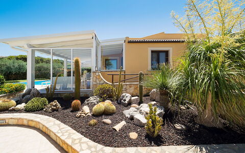 Villa Cornino - Custonaci, Sicilia: Plant, Sky, Building, Plant Community, Window, House, Land Lot, Cottage, Tree, Grass