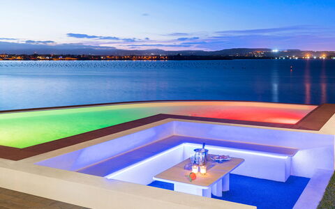 Villa Maddalena - Siracusa, Sicilia: Water, Sky, Cloud, Blue, Light, Azure, Outdoor Furniture, Body Of Water, Interior Design, Swimming Pool