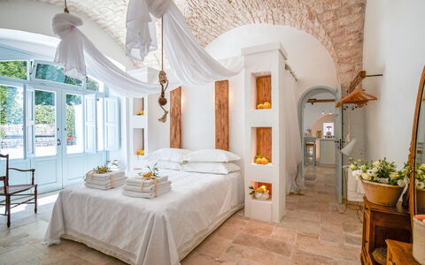 Masseria Lamacerase: Property, Plant, Furniture, Building, Decoration, Comfort, Flowerpot, Houseplant, Table, Interior Design