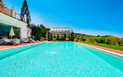 Villa Ester - Capo D'orlando, Sicilia: Water, Sky, Plant, Property, Swimming Pool, Building, Tree, Nature, Azure, Body Of Water