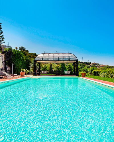 Villa Ester - Capo D'orlando, Sicilia: Water, Sky, Plant, Property, Swimming Pool, Building, Tree, Nature, Azure, Body Of Water