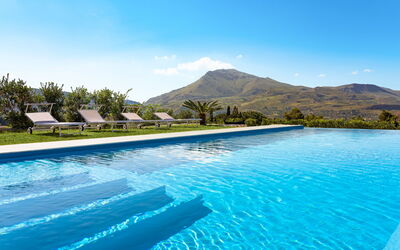 Villa Cinema - Castellammare Del Golfo, Sicilia: Water, Sky, Plant, Cloud, Swimming Pool, Nature, Tree, Natural Landscape, Mountain, Landscape