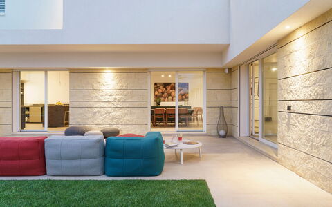 Splendida - Modica, Sicilia: Property, Furniture, Couch, Studio Couch, Living Room, Shelf, Flooring, Floor, Shelving, Comfort