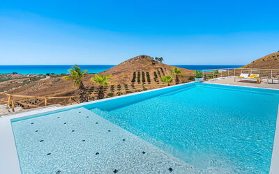 Villa Vittoria - Montallegro, Sicilia