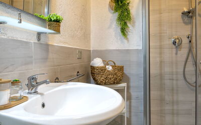 Accommodation:&nbsp;Iris 7, Terza Spiaggia 150.2